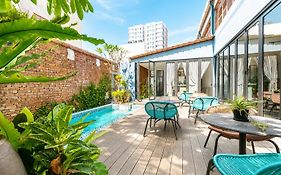 Tien Terrace Macalister